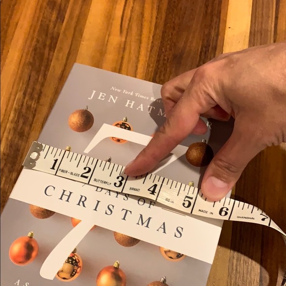 NEW 7 Days of Christmas - book by Jen Hatmaker - Picture 6 of 6